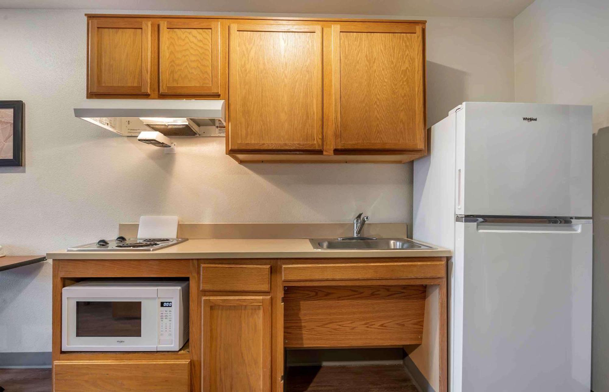 Extended Stay America Select Suites - Charlotte - Northlake シャーロット エクステリア 写真