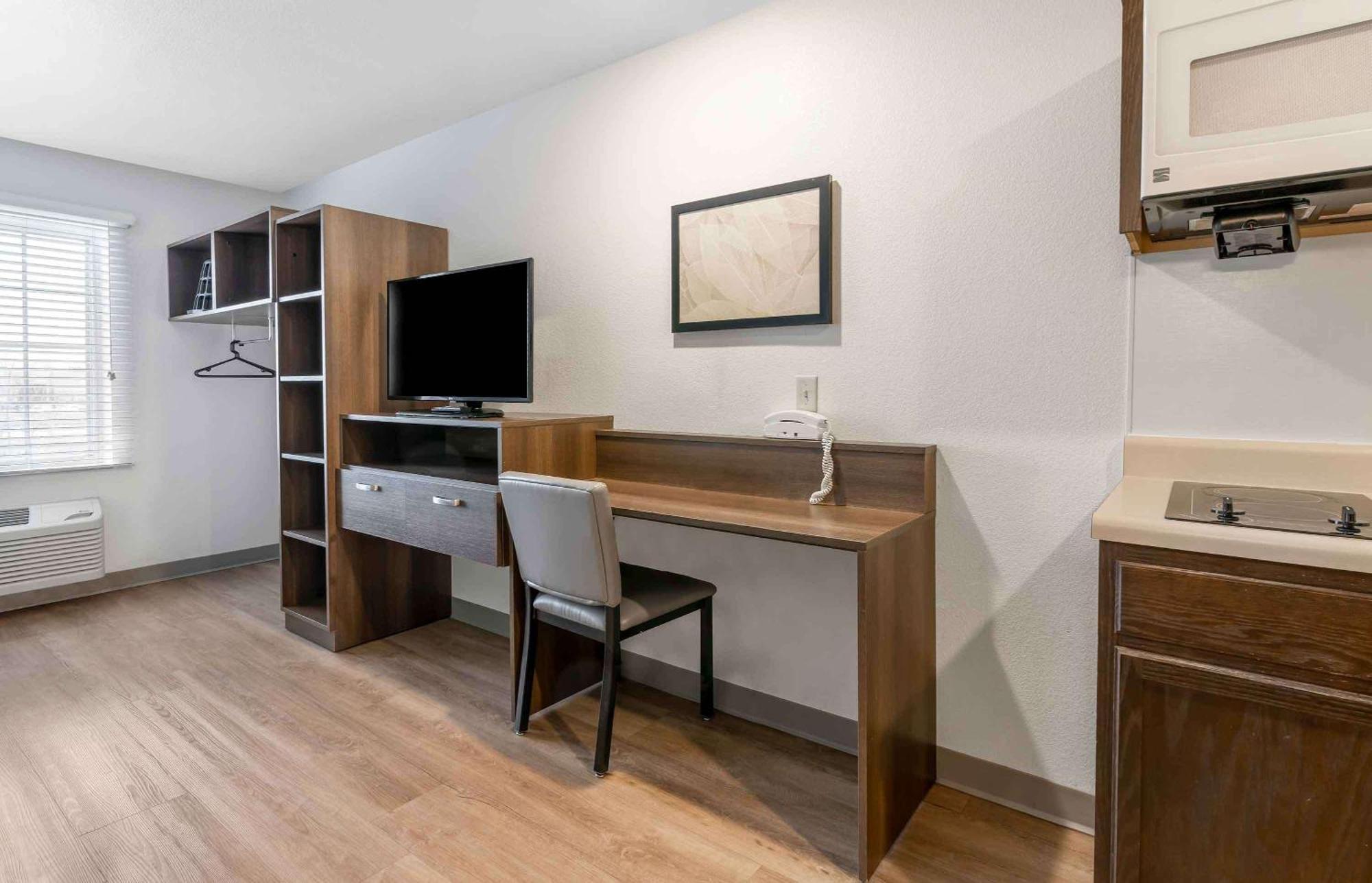 Extended Stay America Select Suites - Charlotte - Northlake シャーロット エクステリア 写真