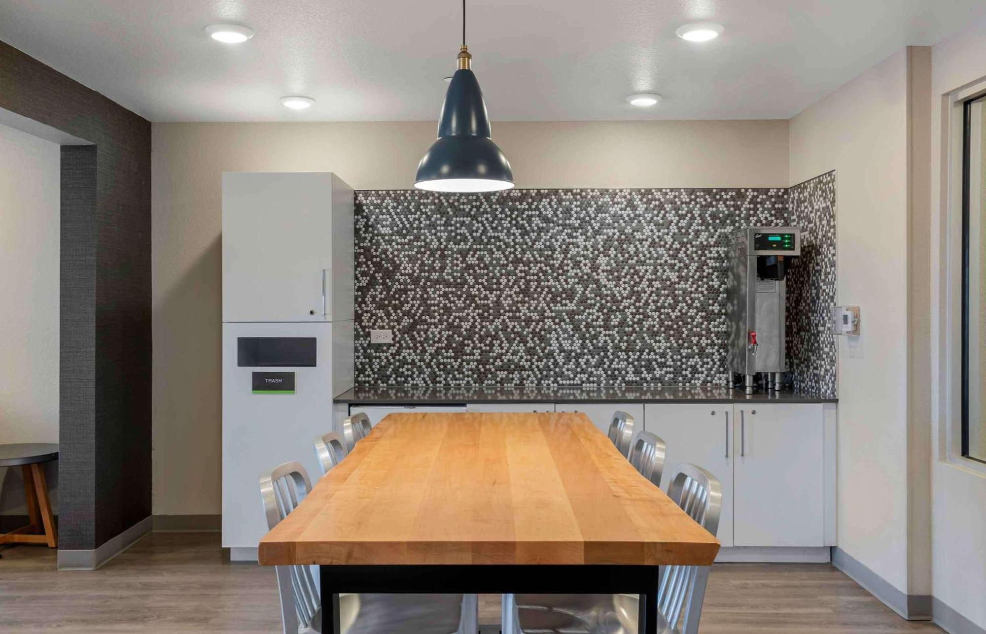 Extended Stay America Select Suites - Charlotte - Northlake シャーロット エクステリア 写真